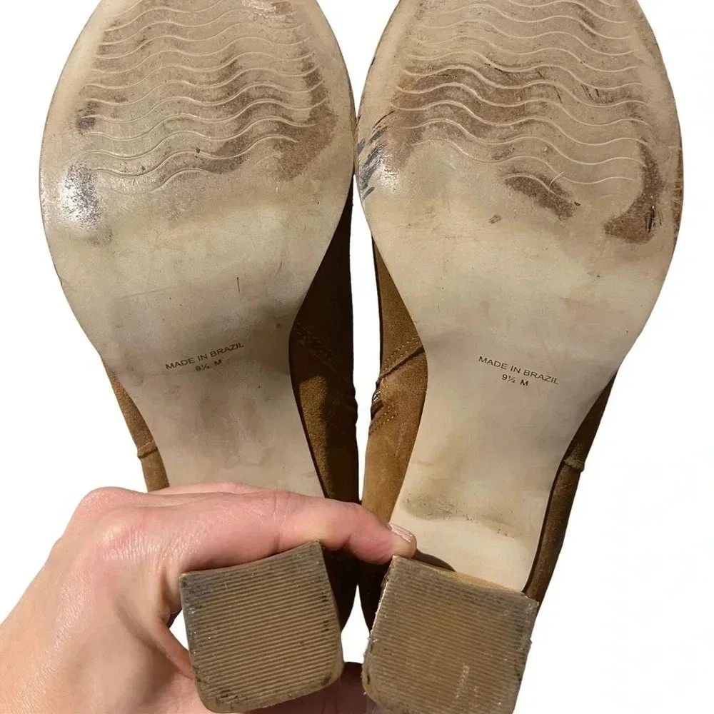 Matisse Metric Fawn Tan Suede Leather Booties. Size 9.5. EUC.
